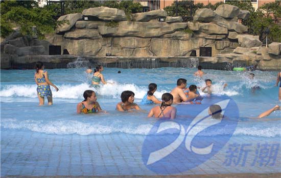 郑州大型海浪池：水上乐园气动